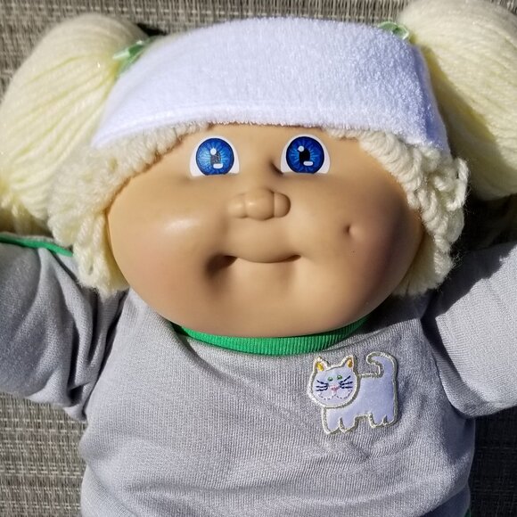 Cabbage Patch Kid Doll - Picture 2 of 8